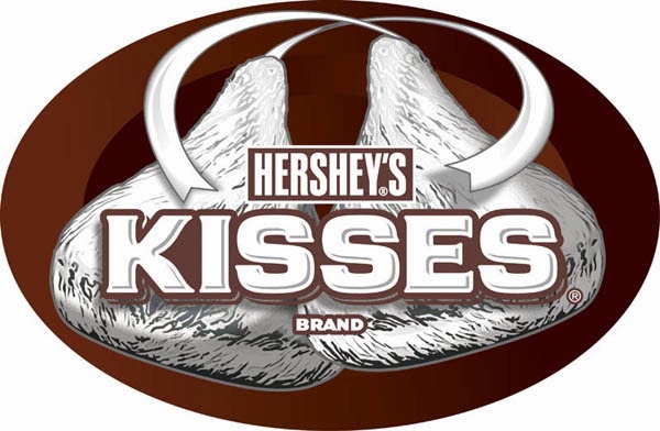 #8 Tengok di antara huruf K & I. Anda akan lihat bentuk coklat hersyey's